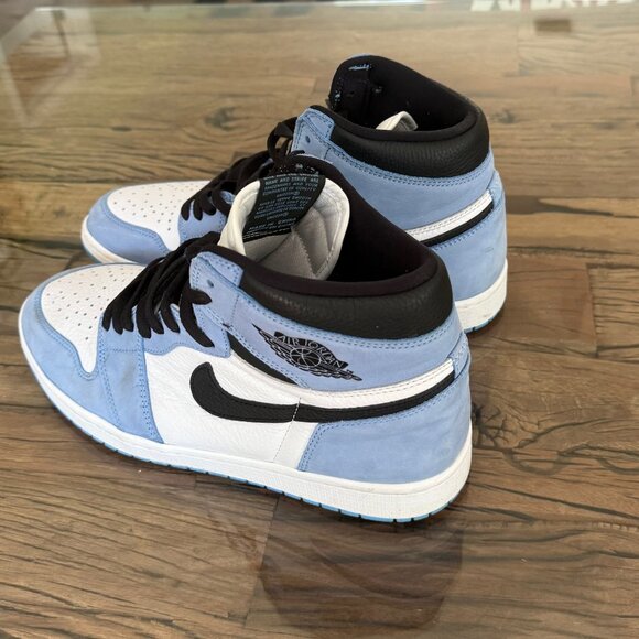 Jordan 1 Retro High OG - Picture 4 of 4